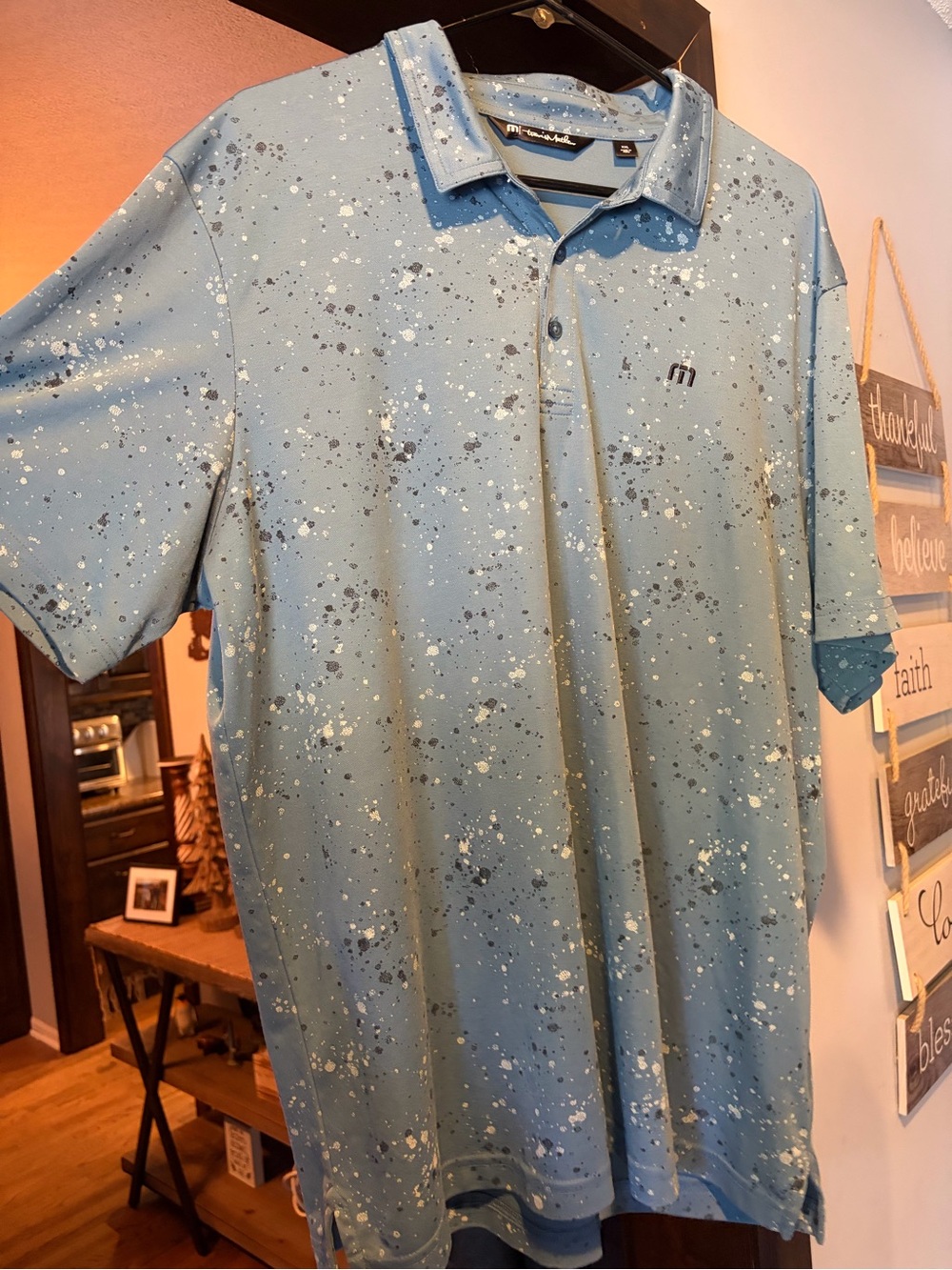 Travis Mathew Light Blue Splatter Paint Golf Polo - Like New
